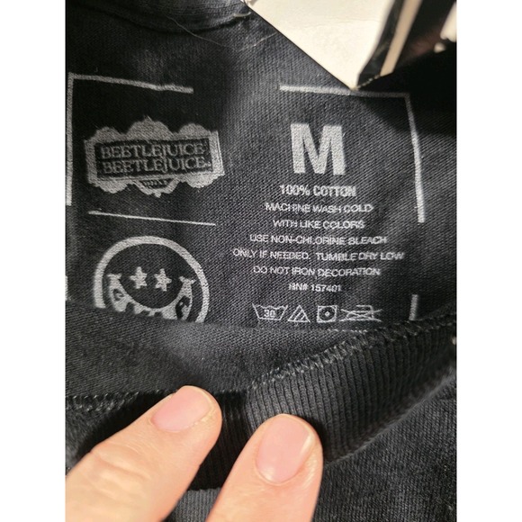 NWT Beetlejuice Michael Keaton Short Sleeve Cotton Black T-Shirt Adult Medium - Picture 2 of 5